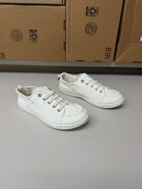 Vionic Pismo sneakers - white - size 8 wide